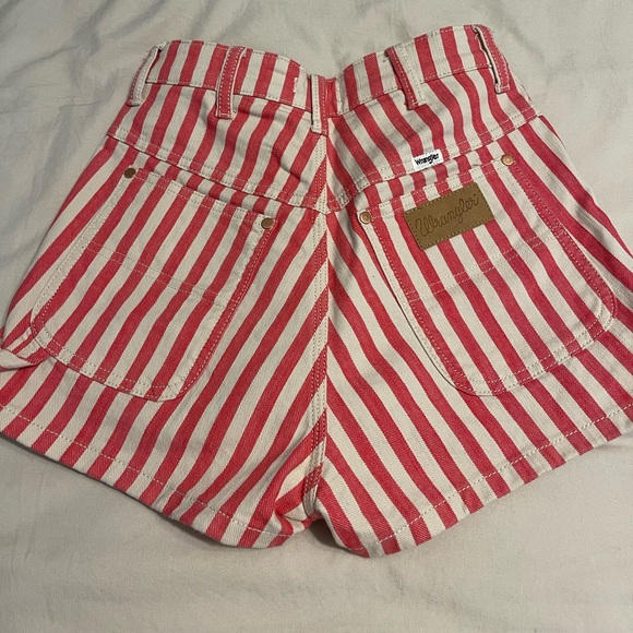 Vintage wrangler high rise shorts - Picture 2 of 3